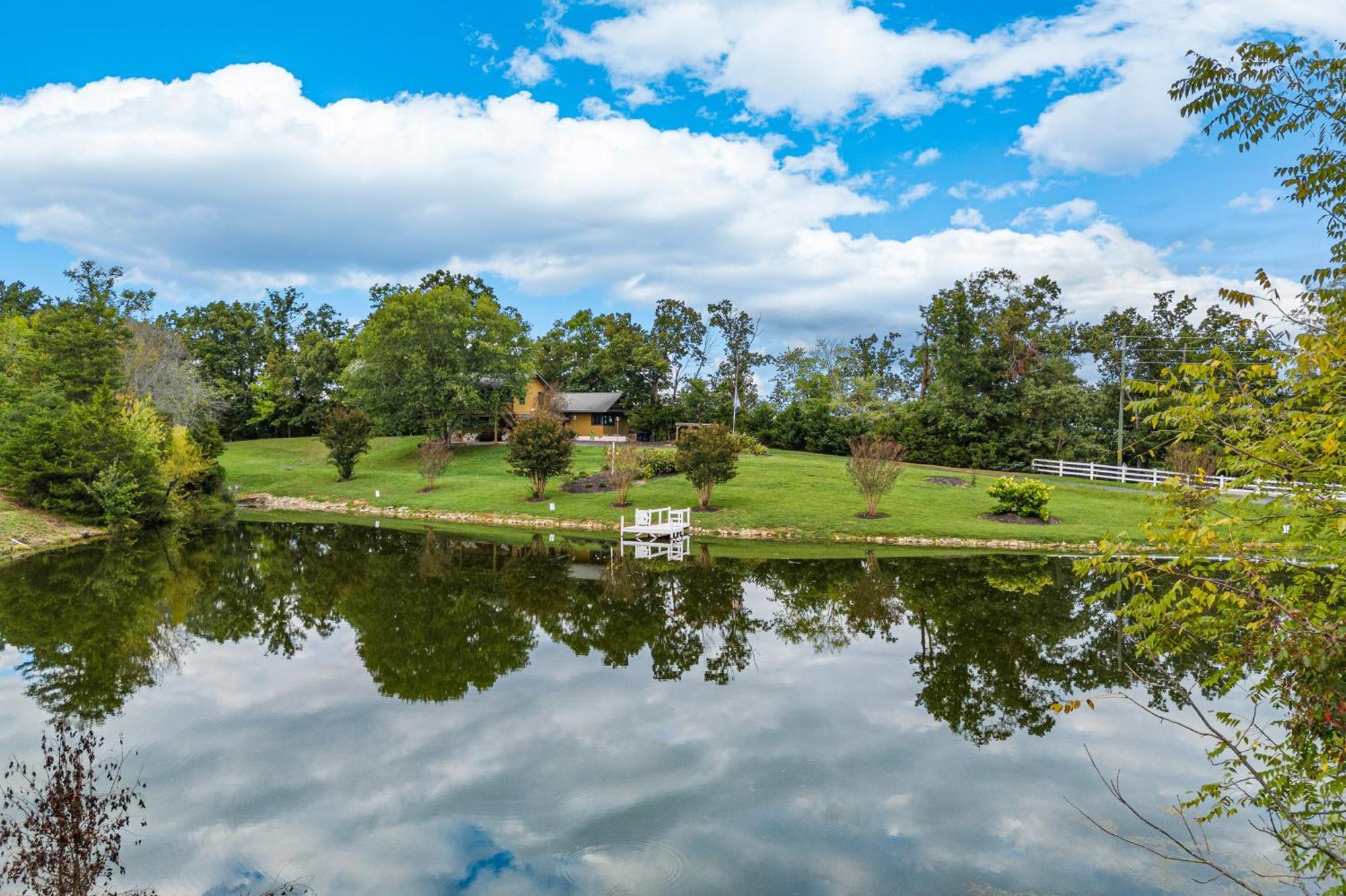 Haven On The Pond Villa พิเจนฟอร์จ ภายนอก รูปภาพ