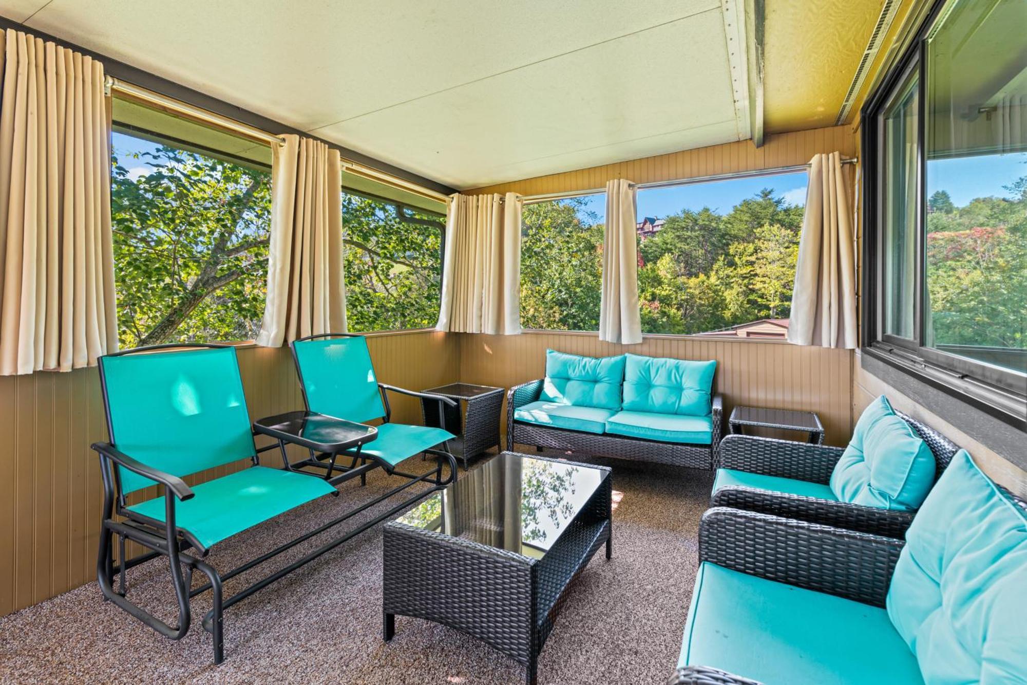 Haven On The Pond Villa พิเจนฟอร์จ ภายนอก รูปภาพ