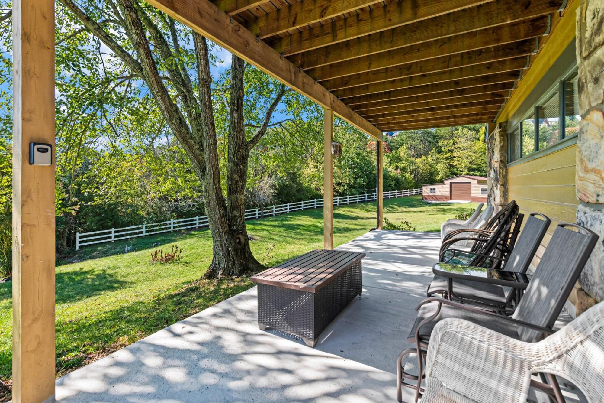 Haven On The Pond Villa พิเจนฟอร์จ ภายนอก รูปภาพ