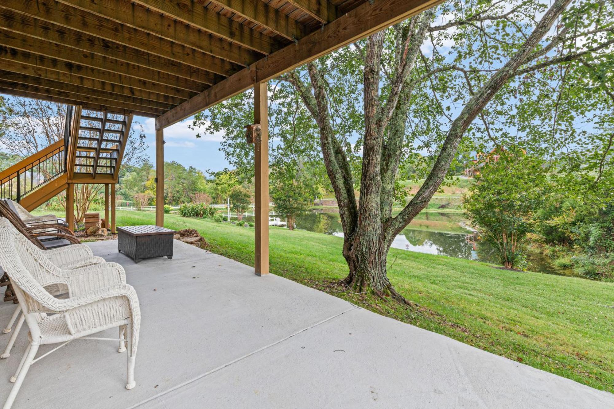 Haven On The Pond Villa พิเจนฟอร์จ ภายนอก รูปภาพ